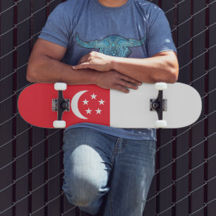 Singapur-Flagge Skateboard