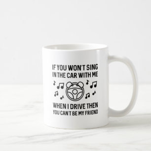 Singen im Auto Kaffeetasse