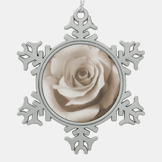 Single Graceful Rose Schneeflocken Zinn-Ornament (Vorderseite)