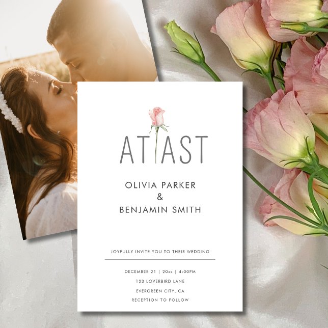 Single Rosa Rose im letzten Foto Elegante Hochzeit Einladung (At Last Minimalist Photo Rose Modern Wedding In Invitation)