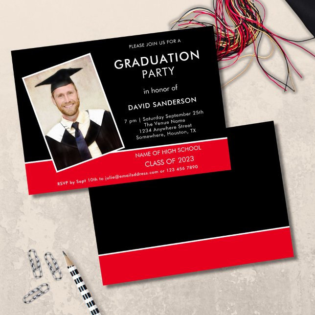 Single Text Foto Gold Black Red 2023 Graduation Einladung (front and back view)