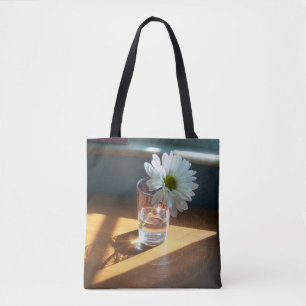 Single Weißwein in sonniger Lage auf einem Totbeut Tasche