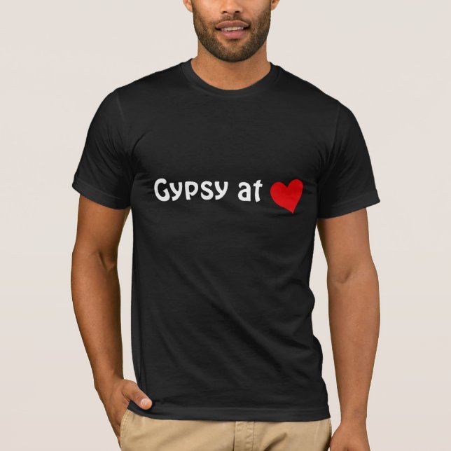 Sinti und Roma im Herzen T-Shirt (Vorderseite)