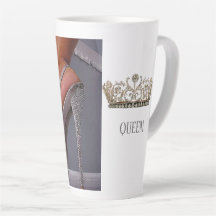 Sippen Sie wie Royalty, wenn Sie unsere Queen Tass