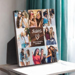 Sisters Skriptgeschenk für Friends Wood Foto Colla Fotoplatte<br><div class="desc">Das Sisters Script Gift for Friends Foto Collage Plaque ist eine schöne Möglichkeit, Ihre Lieblingsfreundschaft zu feiern. Mit einem stilvollen Skriptdesign mit den Worten "Schwestern" ermöglicht diese Plakette es Ihnen, Ihre Lieblings-Fotos zusammen hochzuladen und so einen personalisierten und herzlichen Sake zu schaffen. Ideal für Geburtstage, Feiertage oder einfach nur weil...</div>