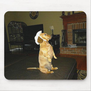 Sitzend hübsch oder fernsehender Dachshund Mousepad