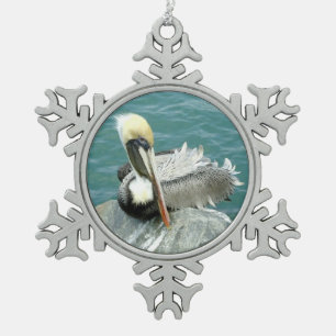 Sitzender Pelikan Schneeflocken Zinn-Ornament