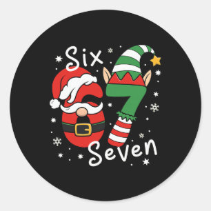 Six Seven 67 Meme 6 7 Elf Santa Weihnachts-Pyjama Runder Aufkleber