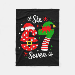 Six Seven 67 Meme 6 7 Weihnachtsmann Weihnachten P Fleecedecke