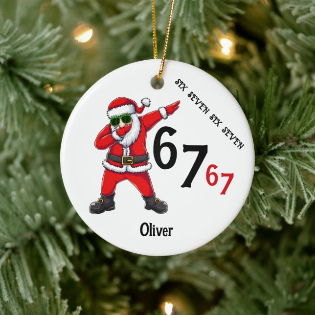 Six Seven 6 7 67 Meme Santa Dubbing Personalized Keramik Ornament (Baum)