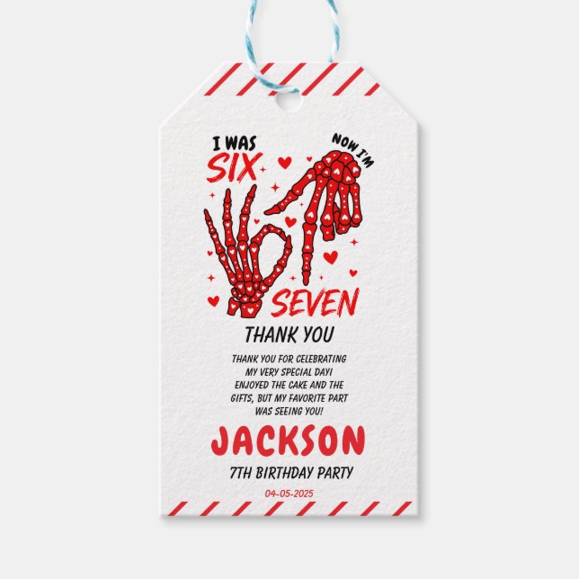 Six Seven Birthday Skeleton Hands Party Geschenkanhänger (Vorderseite)