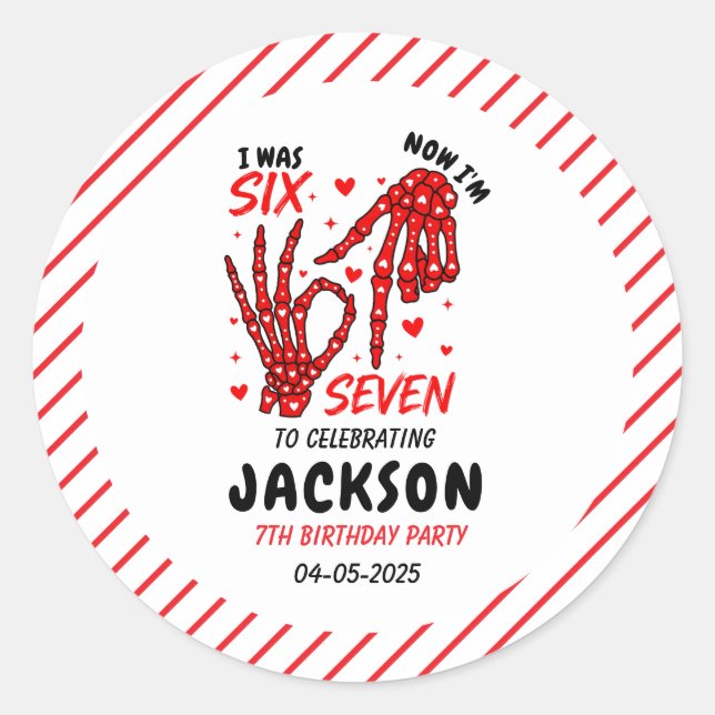 Six Seven Birthday Skeleton Hands Party Runder Aufkleber (Vorderseite)