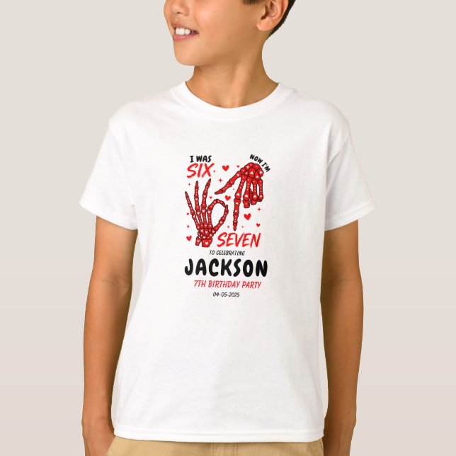 Six Seven Birthday Skeleton Hands Party T-Shirt (Vorderseite)