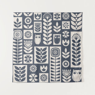 Skandinavische Flora: Weiß, blau, Minimalistisch. Wandteppich