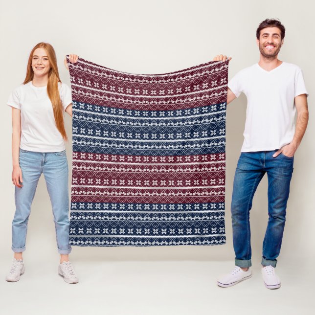 Skandinavische Ornamente auf blauen, bordeauxfarbe Fleecedecke (Beispiel)