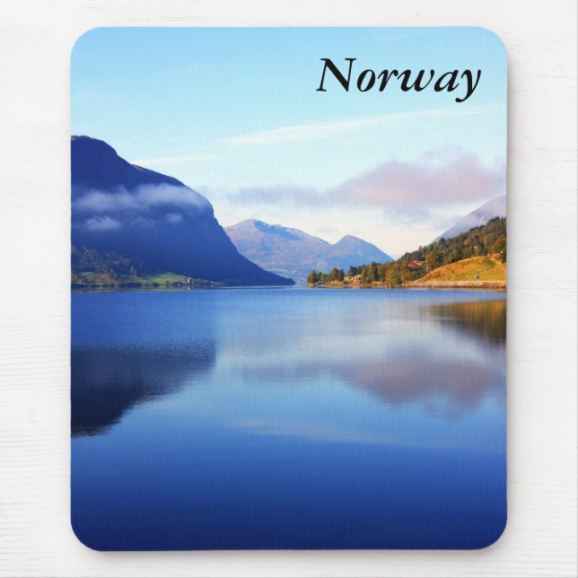 Skandinavische Schönheit, Norwegen Mousepad (Vorne)