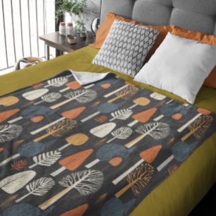 Skandinavische Waldbäume Fleecedecke