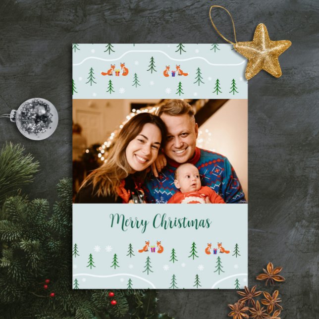 Skandinavische Weihnachtsfüchse im Foto Feiertagskarte (Elegant Scandinavian Photo Christmas card with your photo and text featuring fox in forest)