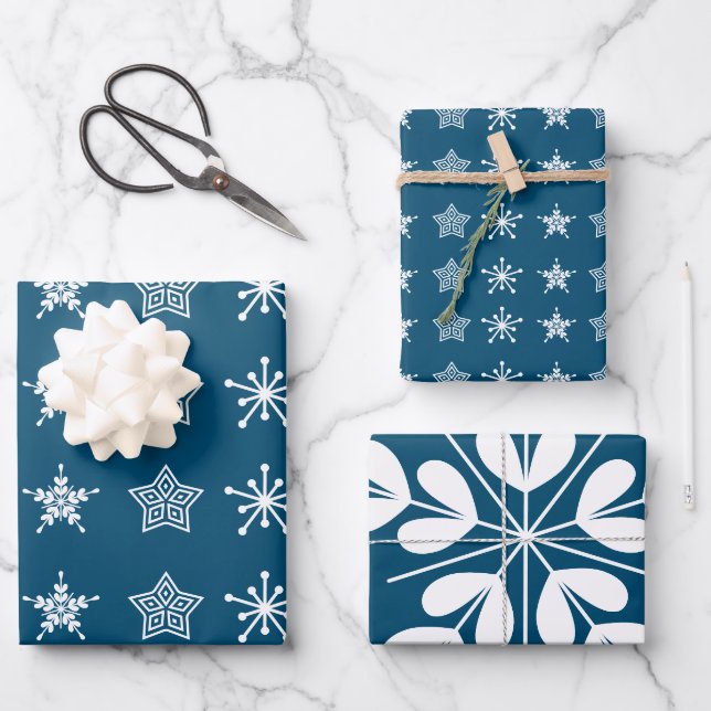Skandinavische Weihnachtssterne, weiß blau Geschenkpapier Set (Vorderseite)