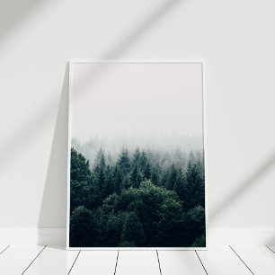 Skandinavischer nebliger Kiefernwald-Wandkunst-Dru Poster