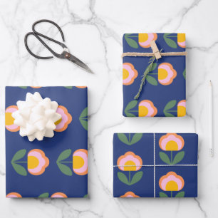 Skandinavisches dänisches Folk-Blume-Muster in Bl Geschenkpapier Set