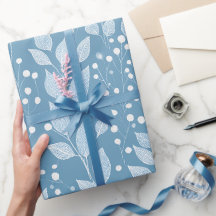Skandinavisches weiches blaues Blatt weißes Blumen