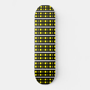 Skate preto e amarelo skateboard