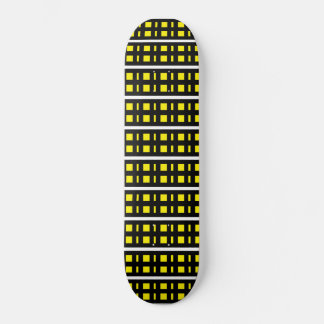 Skate preto e amarelo skateboard
