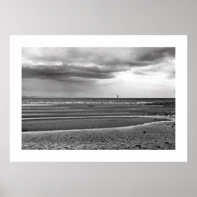 Skate surf à la plage poster noir et blanc (Devant)