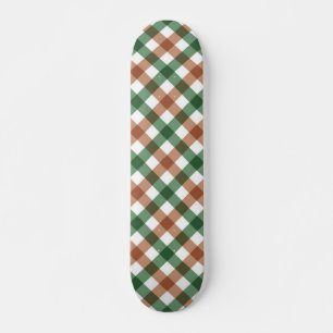 Skateboard à damiers motif