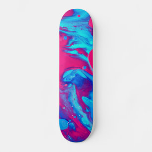 Skateboard À l'intérieur d'une lampe de lave