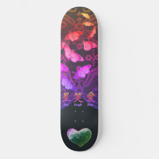 SKATEBOARD ANTIQUE LACE, BUTTERFLITS ET UN COEUR