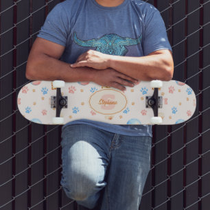 Skateboard Aquarelle "LOVE" Design avec Empreintes de pattes 