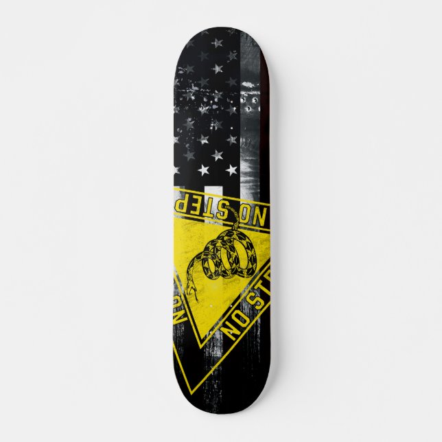 Skateboard AUCUNE ÉTAPE Gadsden Snake Industrial American Dra (Devant)