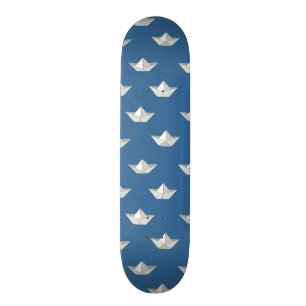 Skateboard Bateaux d'origami sur le motif de l'eau