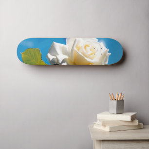 Skateboard Beauté de Rose blanche