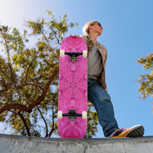 Skateboard Belle fille rose dentelle Motif Kaleidoscope (Extérieur 1)
