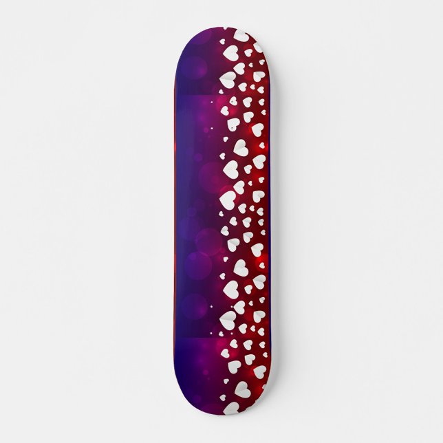 Skateboard Belle planche à roulettes Valentine (A vibrant skateboard deck adorned with a gradient of deep purple and red hues.)