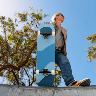 Skateboard Bleu soleil et demi-cornemuse