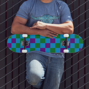 Skateboard Bleu Vert Motif à Carreaux Design Violet