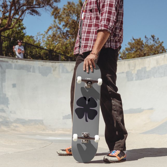 Skateboard Carte à roulettes noire (Extérieur 2)