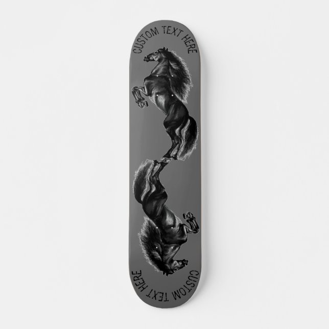 Skateboard Cheval sauvage noir droit - Dessin noir et blanc - (Devant)