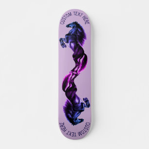 Skateboard Chevaux sauvages noirs dressés Dessin Votre Texte 