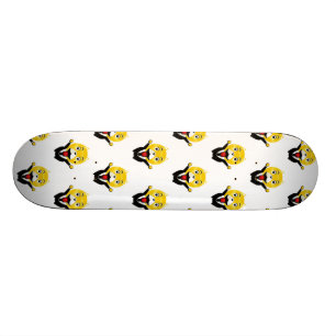 Skateboard chien yoctero heureux