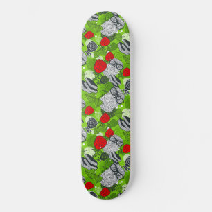 Skateboard Chouette en roses rouges