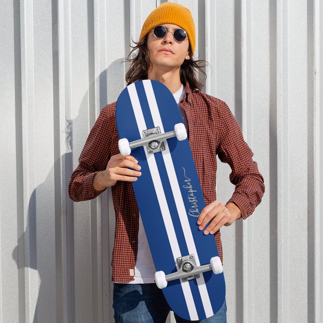 Skateboard Classic Blue Blanc Or Monogramme Stripes De Course (Classic Blue White Gold Monogram Racing Stripes Skateboard)