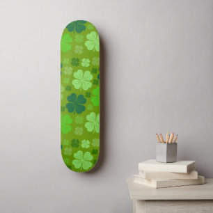 Skateboard Clovers verts, Lucky Clovers, Saint Patrick's Day