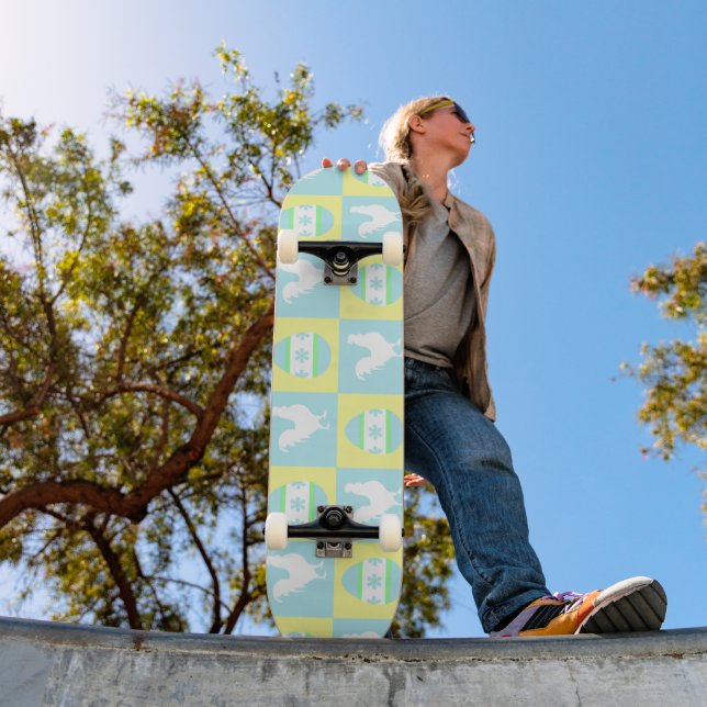 Skateboard Cool Pâques Checkerboard Motifs Coq oeufs (Extérieur 1)