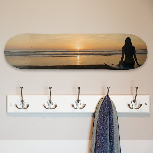 Skateboard Coucher de soleil sur une plage tranquille (Créateur téléchargé)