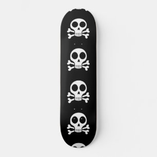 Skateboard Crâne éffrayant sur un arrière - plan noir